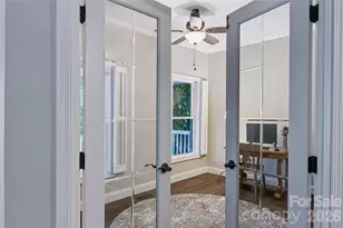 2122 N Rugby Rd, Hendersonville, NC 28791 - Photo 15