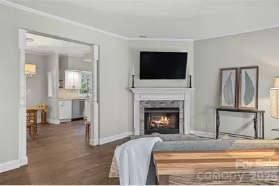 2122 N Rugby Road, Hendersonville, NC 28791 - Photo 9