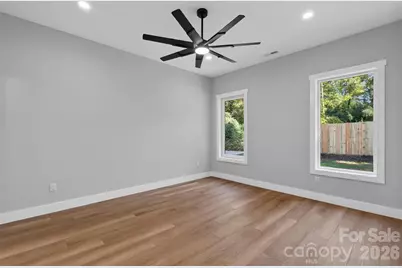 305 Chadwick Avenue, Hendersonville, NC 28792 - Photo 13