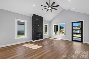 305 Chadwick Ave, Hendersonville, NC 28792 - Photo 9