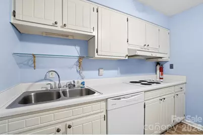 4754 Hedgemore Drive #N, Charlotte, NC 28209 - Photo 19