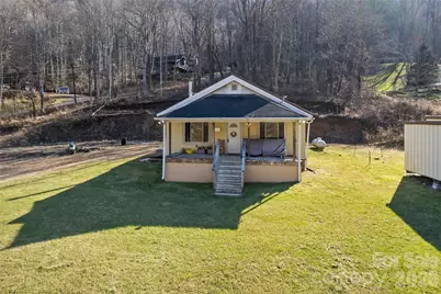 3009 Dellwood Road, Waynesville, NC 28786 - Photo 3