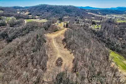 000 Little Creek Road, Hendersonville, NC 28792 - Photo 5
