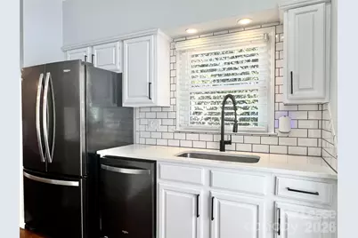 220 S Clarkson Street, Charlotte, NC 28202 - Photo 5