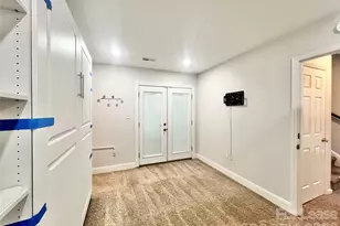220 S Clarkson St, Charlotte, NC 28202 - Photo 25