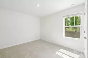 12548 Russellwood Ln, Charlotte, NC 28213 - Photo 15