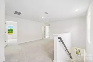 12548 Russellwood Ln, Charlotte, NC 28213 - Photo 11