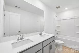12548 Russellwood Ln, Charlotte, NC 28213 - Photo 17