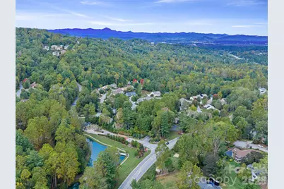99999 Carriage Crest Drive, Hendersonville, NC 28791 - Photo 5