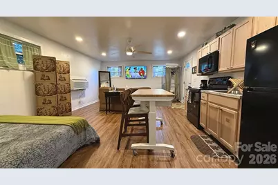 4310 Dinglewood Avenue, Charlotte, NC 28205 - Photo 15