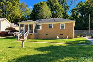 4310 Dinglewood Ave, Charlotte, NC 28205 - Photo 1