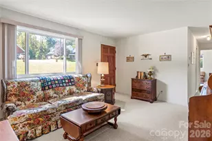 3797 Sandalwood Ln, Winston Salem, NC 27106 - Photo 5