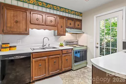 3797 Sandalwood Lane, Winston Salem, NC 27106 - Photo 7