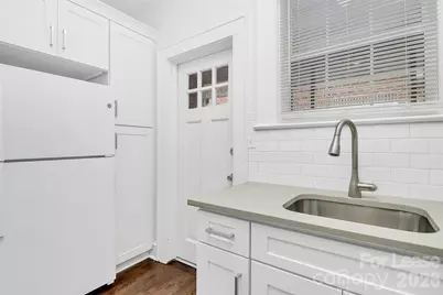 908 S York Street, Gastonia, NC 28052 - Photo 7