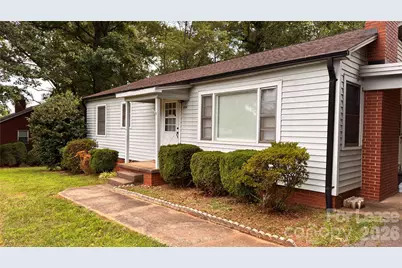 690 Brookdale Drive, Statesville, NC 28677 - Photo 1