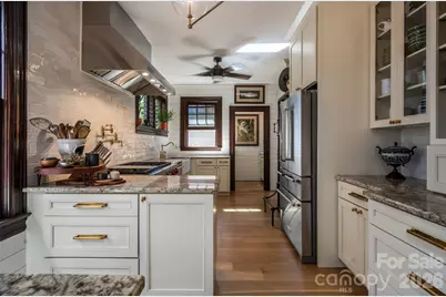 56 Maney Avenue, Asheville, NC 28804 - Photo 3