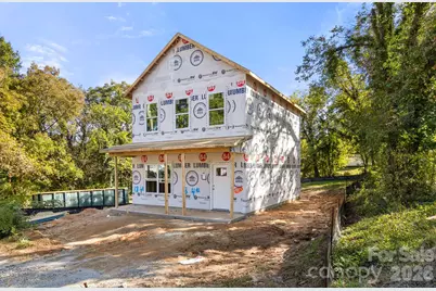 18 4th Avenue SE, Hickory, NC 28602 - Photo 5
