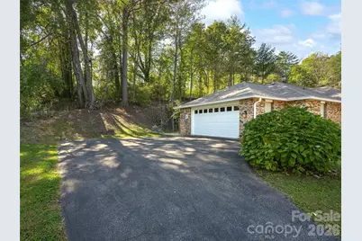 110 Shelly Drive, Hendersonville, NC 28792 - Photo 19