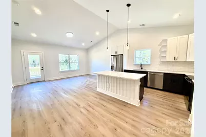 610 E Robinson Street, Dallas, NC 28034 - Photo 5