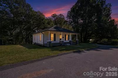 333 Derby Avenue, Newton, NC 28658 - Photo 3