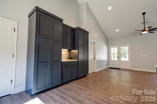 231 Hardin Cir, Grover, NC 28073 - Photo 7