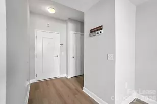 718 W Trade St, Charlotte, NC 28202 - Photo 5