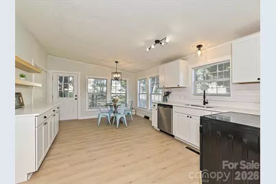 1711 Trexlar Avenue, Gastonia, NC 28052 - Photo 5