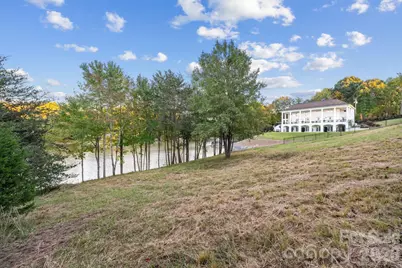 6428 Huntington Lane, Conover, NC 28613 - Photo 5