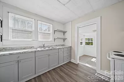 628 E Front Street, Statesville, NC 28677 - Photo 11