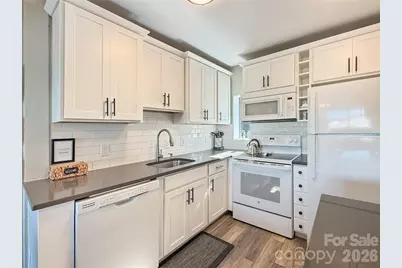 367 Skyleaf Drive #D12, Sugar Mountain, NC 28604 - Photo 5