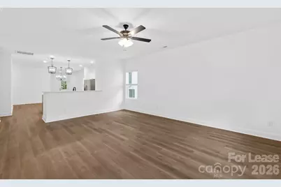 354 W Moore Avenue, Mooresville, NC 28115 - Photo 9