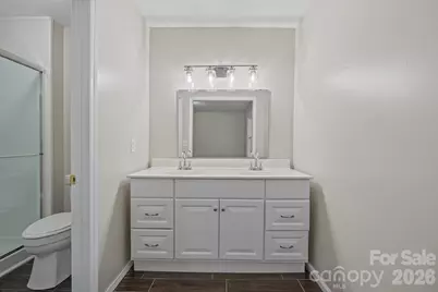 731 10th Avenue NE, Hickory, NC 28601 - Photo 25