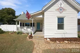 613 Salisbury St, China Grove, NC 28023 - Photo 1