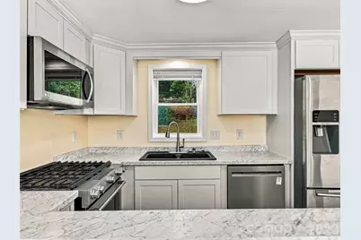 33 Phipps Street, Weaverville, NC 28787 - Photo 23