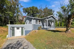 33 Phipps St, Weaverville, NC 28787 - Photo 1