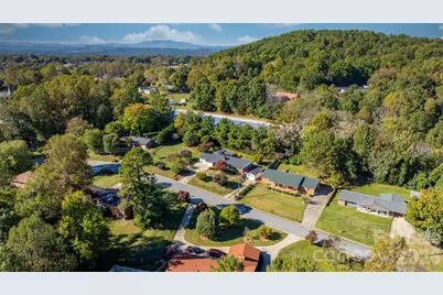 111 Eastwood Park Drive SE, Lenoir, NC 28645 - Photo 47