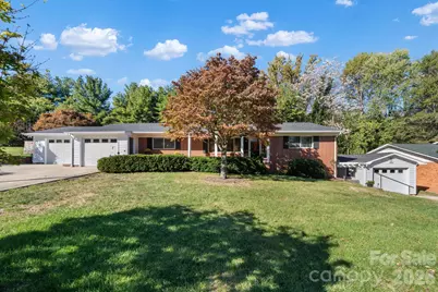 111 Eastwood Park Drive SE, Lenoir, NC 28645 - Photo 1