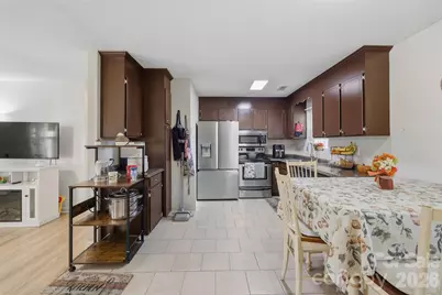 3640 Glacier Run, Claremont, NC 28610 - Photo 5