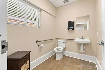6810 US Highway 421 Highway, Wilkesboro, NC 28697 - Photo 21