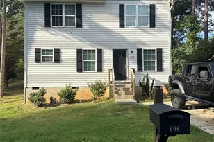 606 W Border St, Dallas, NC 28034 - Photo 1