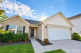 136 Hidden Lakes Rd, Statesville, NC 28677 - Photo 1
