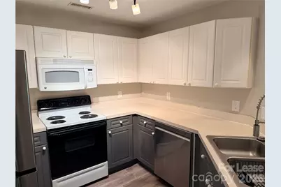 547 Southeast Drive, Davidson, NC 28036 - Photo 15