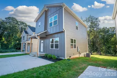 1433 10th Avenue SW, Hickory, NC 28602 - Photo 3