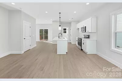 1433 10th Avenue SW, Hickory, NC 28602 - Photo 5