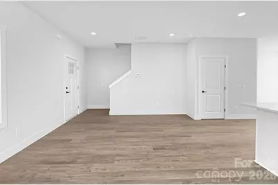 1433 10th Avenue SW, Hickory, NC 28602 - Photo 9