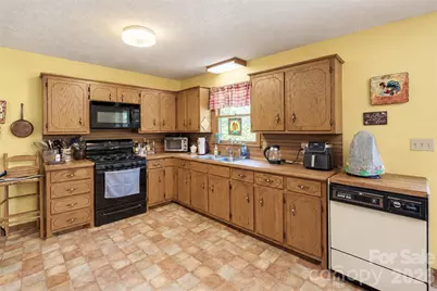 206 Bleynat Street, Valdese, NC 28690 - Photo 11