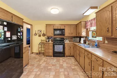206 Bleynat Street, Valdese, NC 28690 - Photo 15