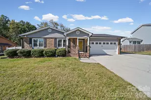 2638 Castle Hill Rd, Gastonia, NC 28052 - Photo 1