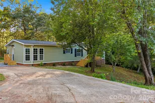 3363 Stony Brook Cir, Newton, NC 28658 - Photo 1