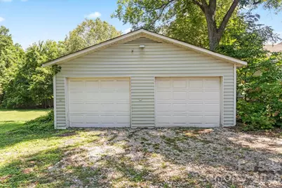 221 Main Street, Clover, SC 29710 - Photo 33